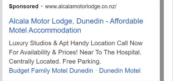 Google ad from Alcala Motor Lodge in Dunedin mentioning its location near the hospital and free parking